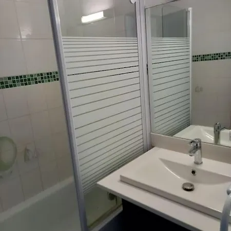 Amouvera C14, T2 Vue Mer, Piscine, Clim, Parking