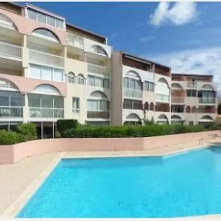 Amouvera C14, T2 Vue Mer, Piscine, Clim, Parking