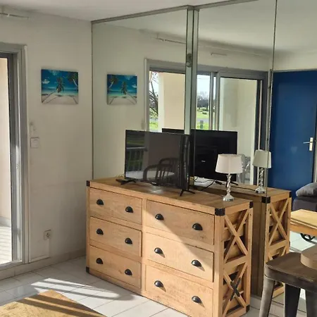 דירה Amouvera C14, T2 Vue Mer, Piscine, Clim, Parking