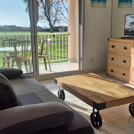 Amouvera C14, T2 Vue Mer, Piscine, Clim, Parking אגדה