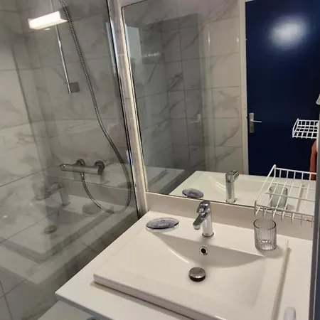 Amouvera C14, T2 Vue Mer, Piscine, Clim, Parking דירה