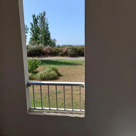 Amouvera C14, T2 Vue Mer, Piscine, Clim, Parking * אגדה